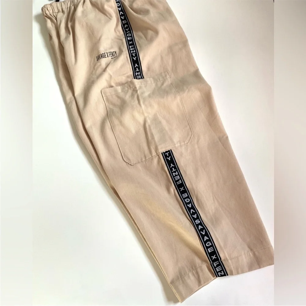 Savage X FENTY Women’s Pants Oversized Logo Wide Leg Pants New size Large - Picture 13 of 16